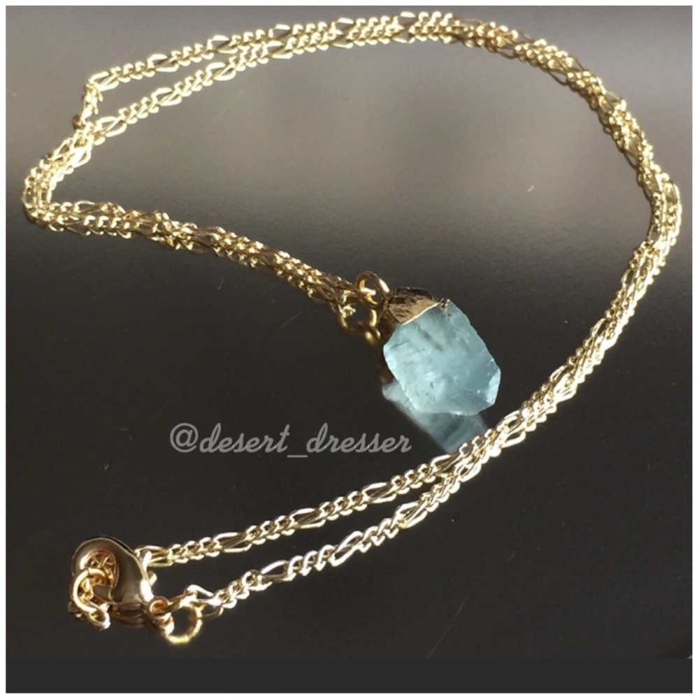 ➖𝐿𝑎𝑠𝑡 𝐶ℎ𝑎𝑛𝑐𝑒➖Raw Fluorite 14k Necklace - Picture 4 of 5